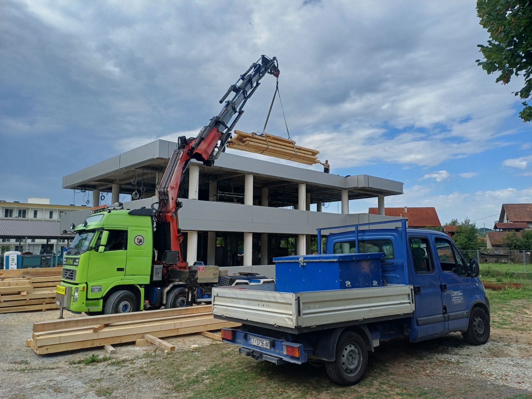 Progres radova na krovištu u Hrvatskoj Kostajnici